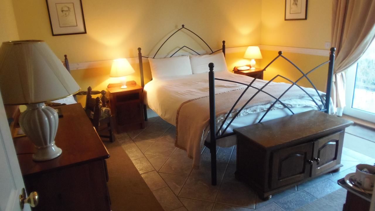 Отели типа «постель и завтрак» Caheroyn House Атенрай-11