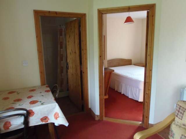 Отели типа «постель и завтрак» Caheroyn House Атенрай-36